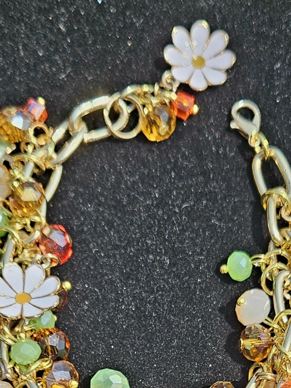 Gold Floral, Dragonfly & Butterfly Charm Bracelet - White Daisy, Green Leaf OOAK - Picture 12 of 14